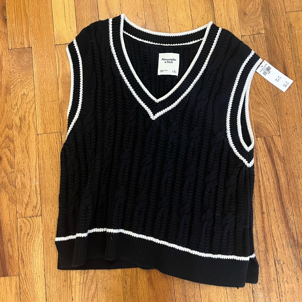 NWT Knit Abercrombie Sweater Vest